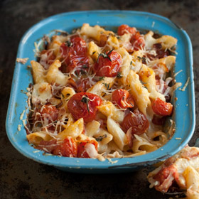 Macaroni cheese with crispy bacon