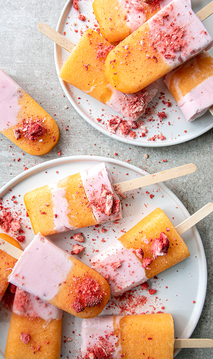 These melonandstrawberry yoghurt lollies taste like summer
