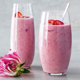 Rose water and strawberry milkshake 