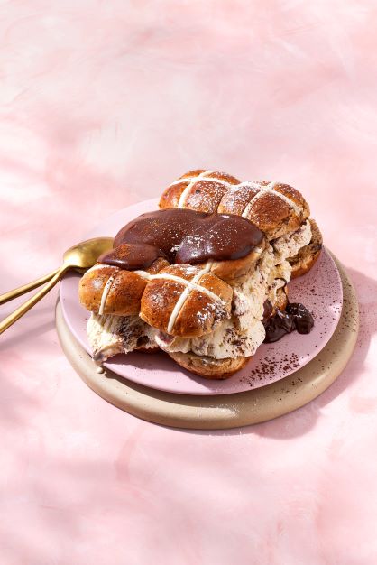 XXL Hot Cross Bun Ice Cream Cake