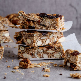 NO-BAKE GRANOLA BARS