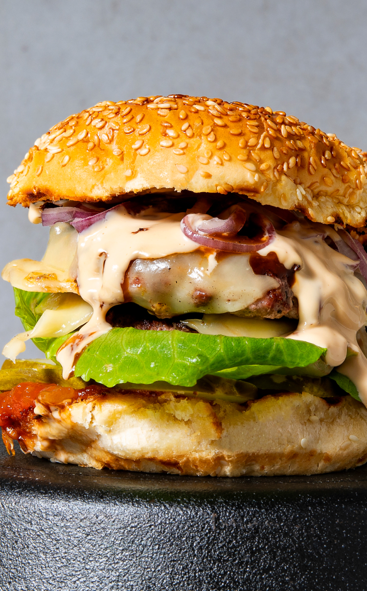 Mustard-crusted braai burger
