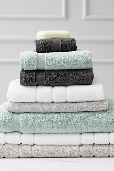 https://www.woolworths.co.za/images/elasticera/New_Site/Home/towels_main.jpg