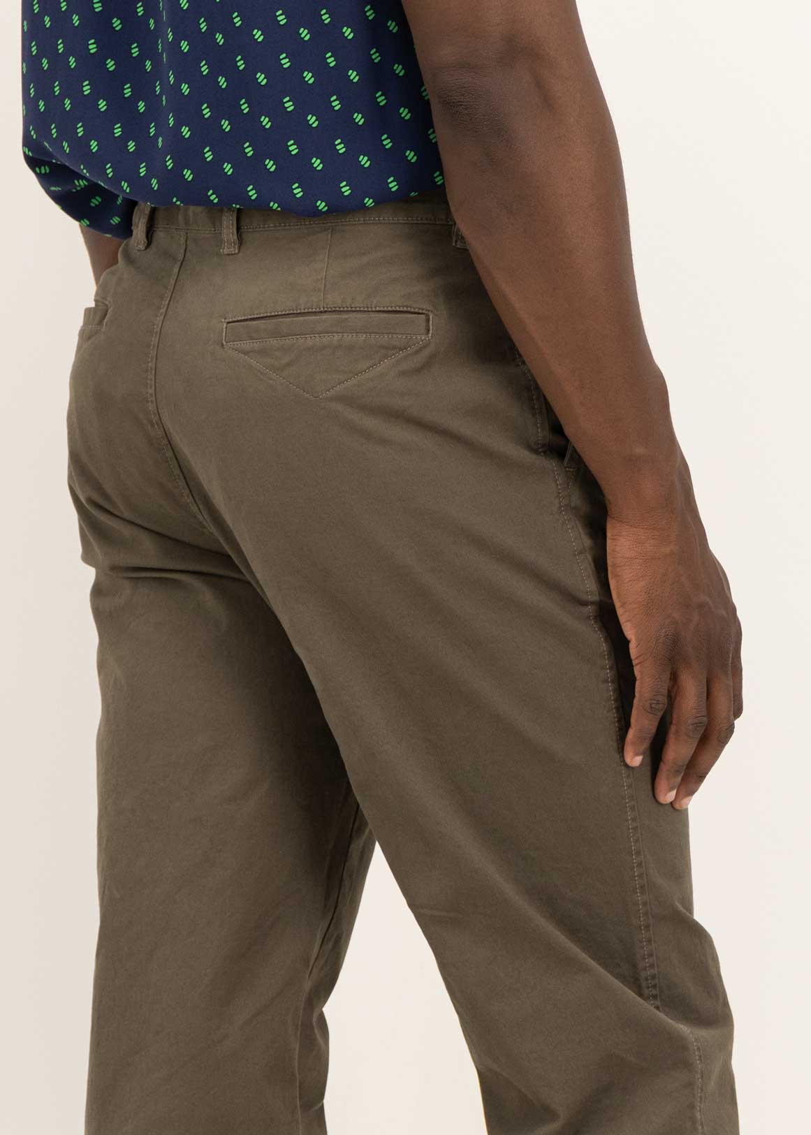 Buy Casual Pants And Chinos For Men 