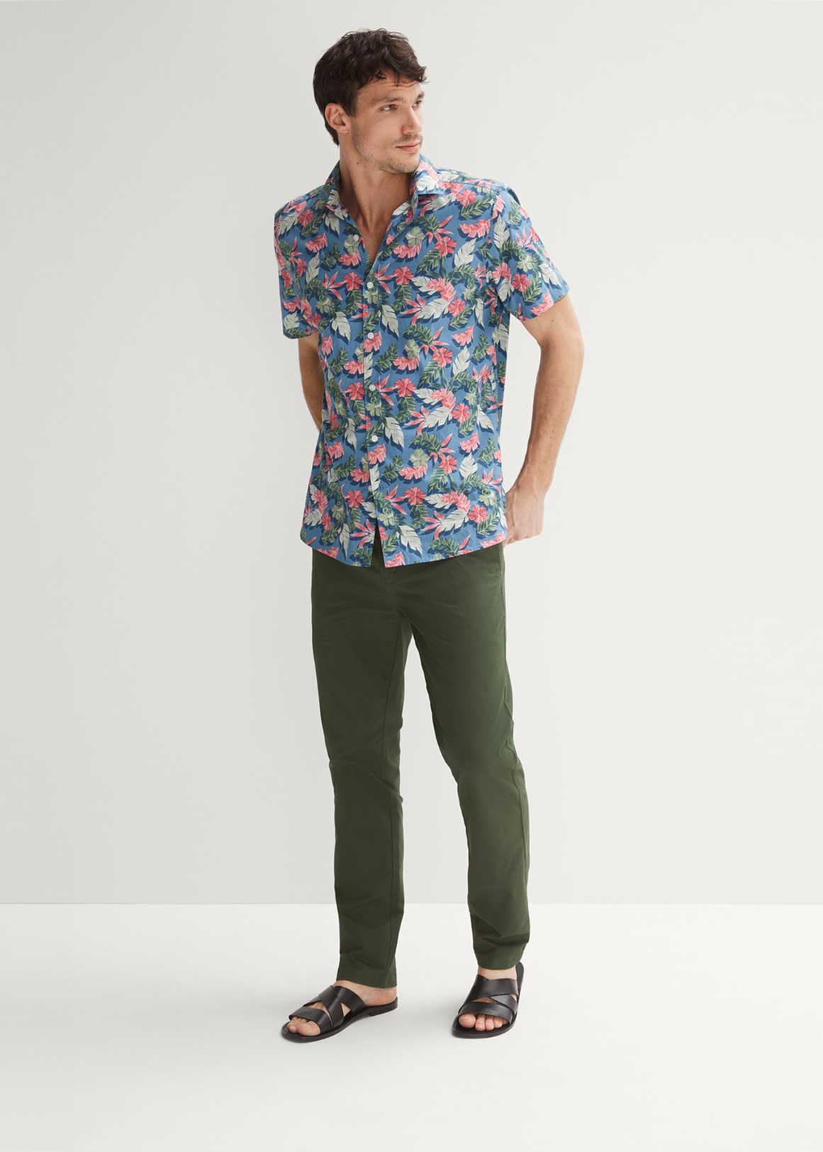 専用BANGO Chambray Raglan Shirts HAWAIUSA製 Regular Fit Shadow Tropical Print Shirt | Woolworths.co.za