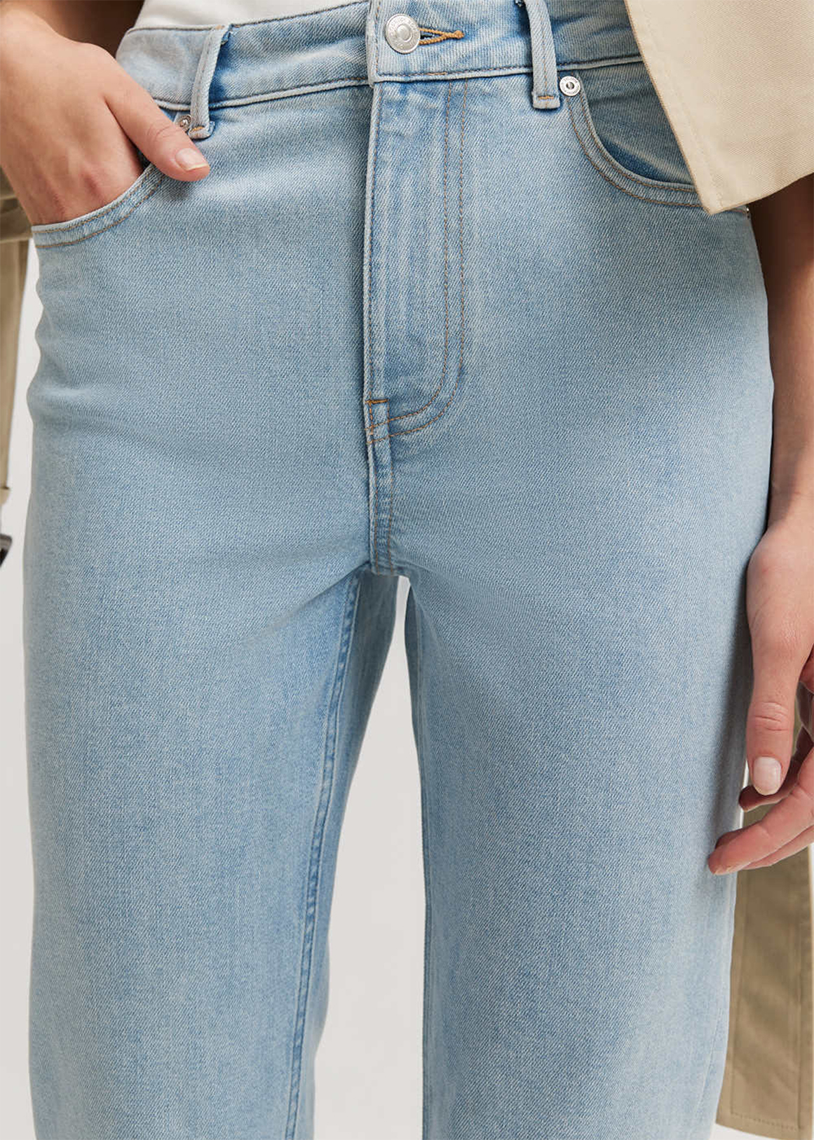 High Rise Slim Leg Jean
