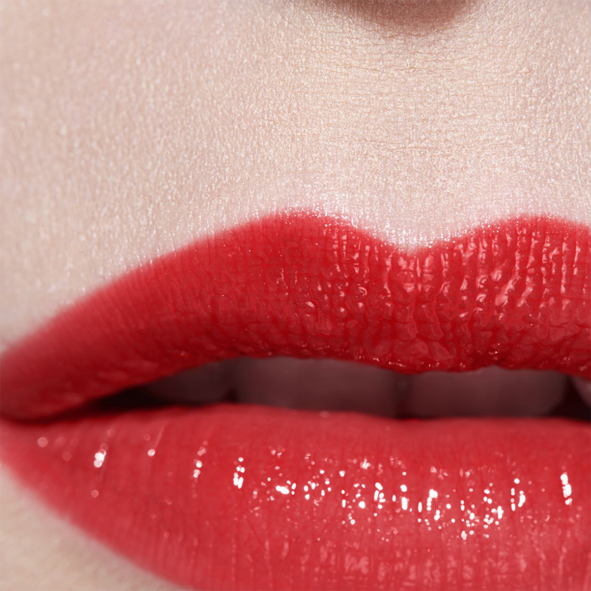 CHANEL ROUGE COCO FLASH Colour, Shine, Intensity in a Flash