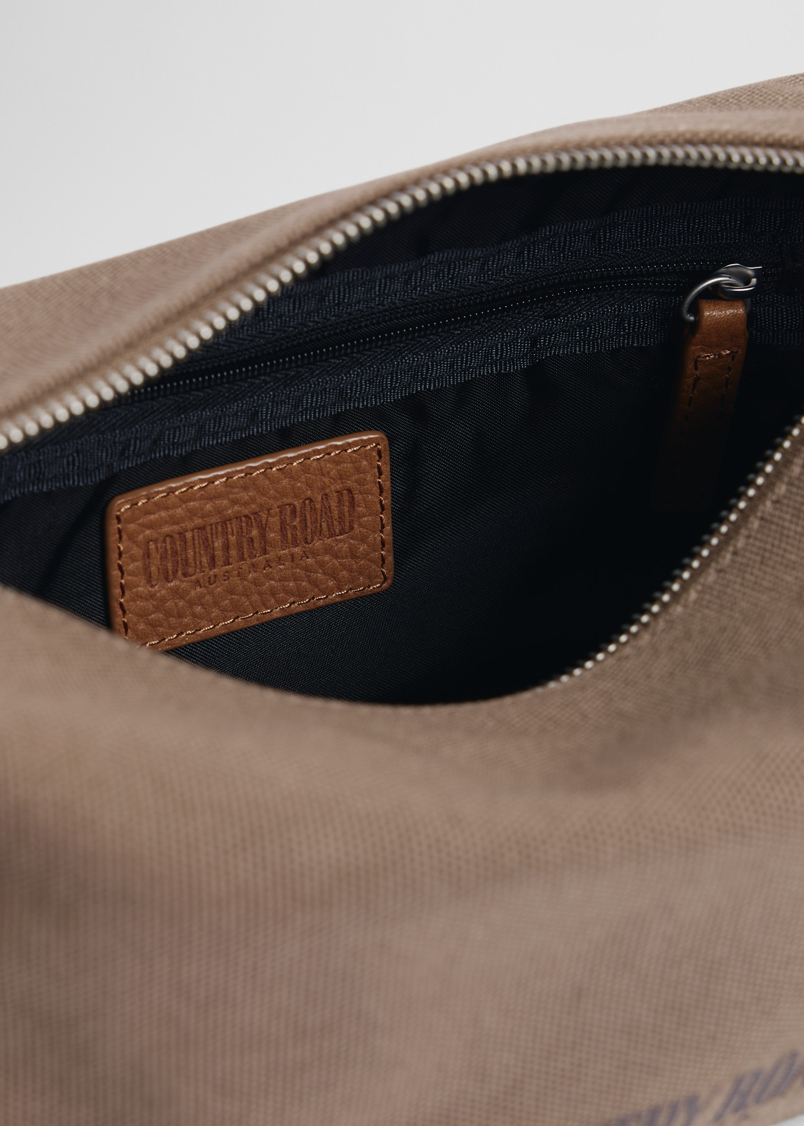 Heritage Washbag | Woolworths.co.za