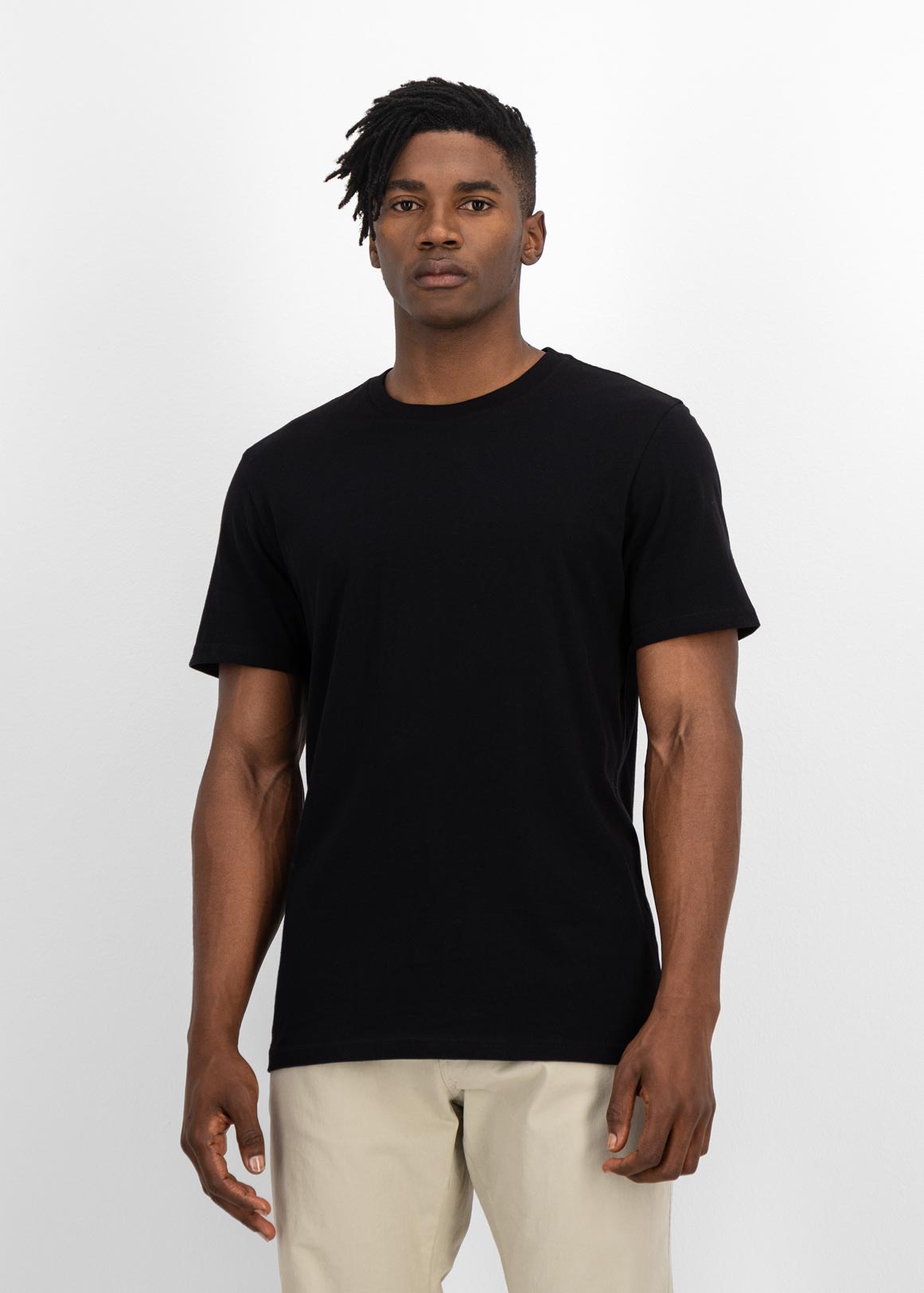 Basic black t shirt online