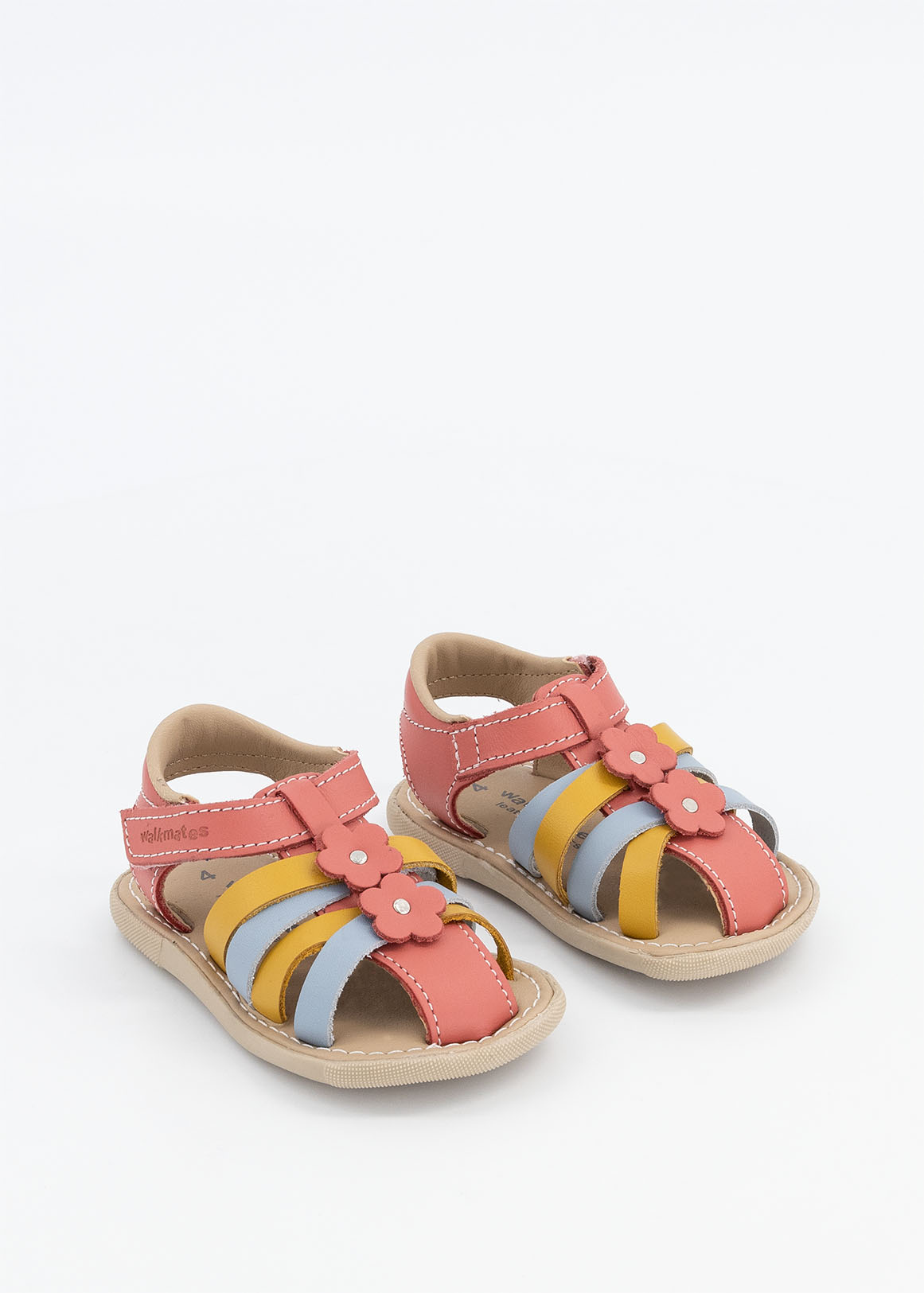 clarks wide fitting shoes