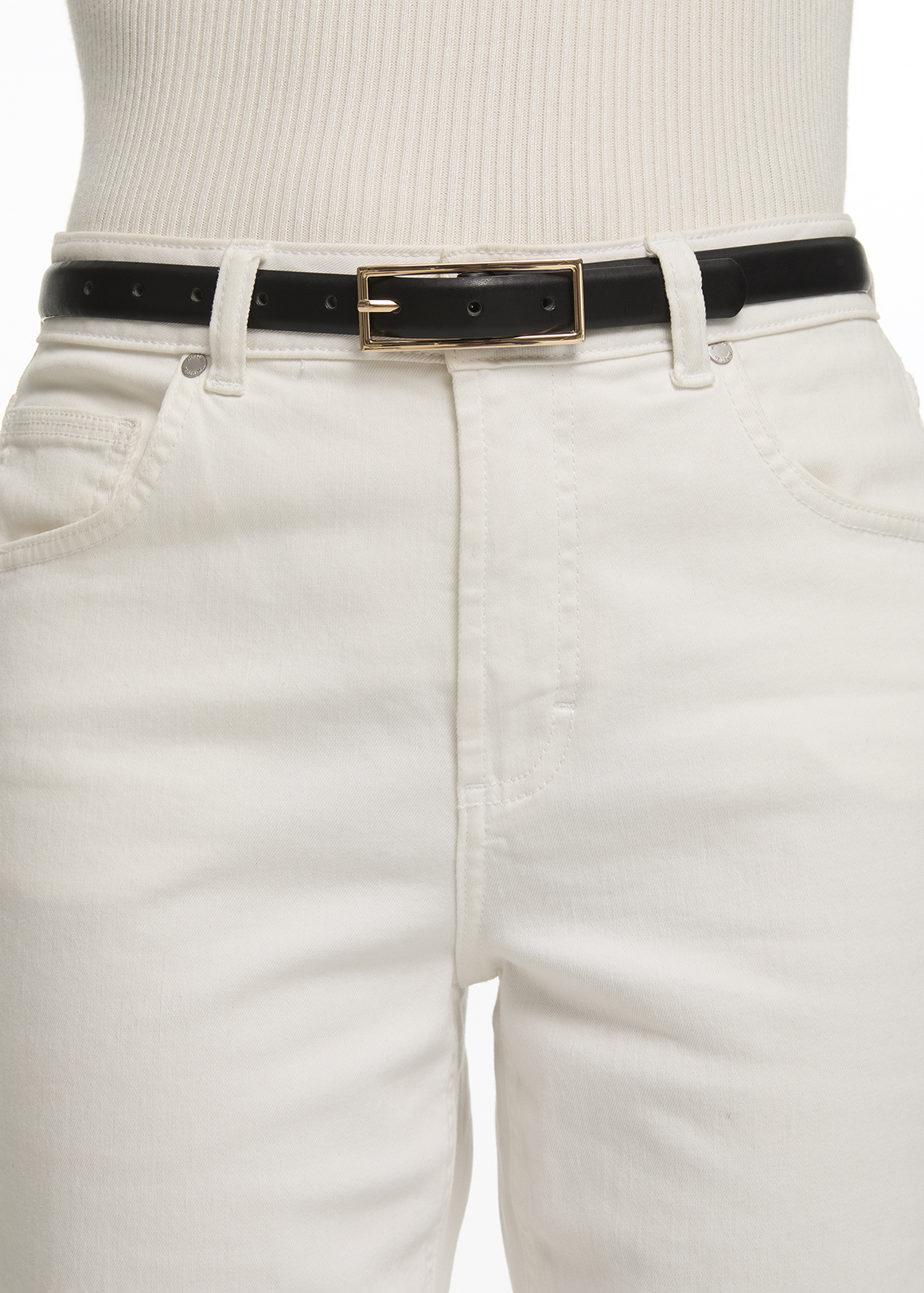 white skinny belt